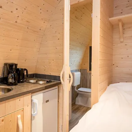 Familie Molenwaard Alpstuga *